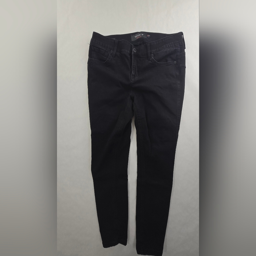 Torrid Premium Denim Womens Black Jeans Pants Bombshell Skinny Size 10R